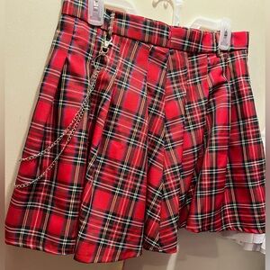 Red plaid pleated skirt